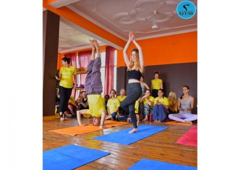 100-hour yoga teacher training in Rishikesh, India